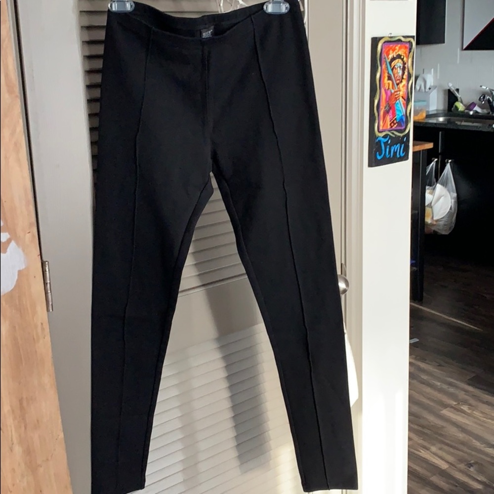 Hue Black Leggings